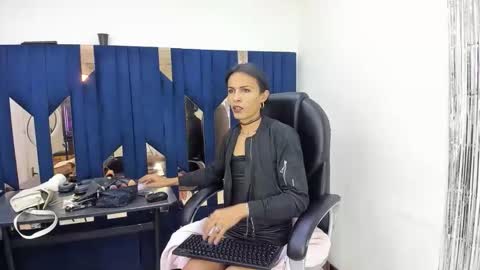 Aisha online show from May 29, 2026, 8:18 pm