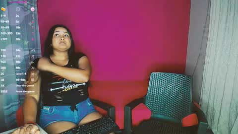 aisha_stacey0410 online show from March 5, 2025, 2:57 am