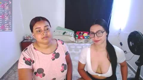 aisha_stacey0410 online show from December 1, 2025, 8:47 pm