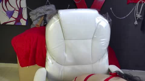 aishaahott online show from December 4, 2025, 1:09 pm