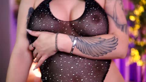 Lora online show from January 13, 2025, 12:35 pm