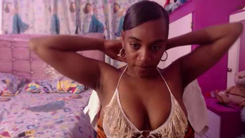 Snapshot of aishaowens chatting on December 17, 2025, 8:37 pm Aisha online show from December 17, 2025, 8:37 pm