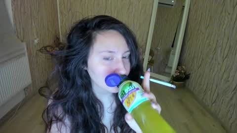 Aisha online show from January 24, 2025, 3:22 am