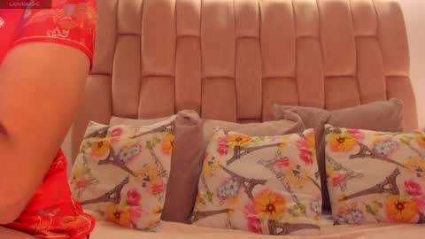 aisha  online show from April 2, 2026, 7:22 pm