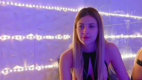 Aisha online show from October 9, 2025, 5:38 am