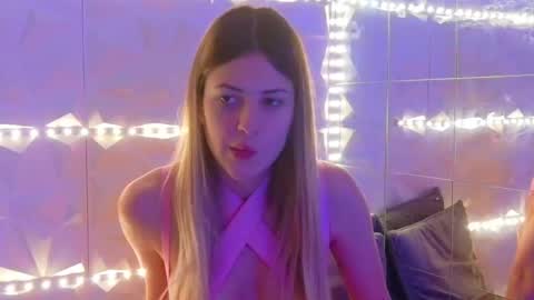 Aisha online show from November 28, 2025, 6:16 am