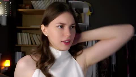 Aliza online show from October 24, 2025, 1:03 am