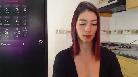 Aitana online show from November 15, 2025, 1:18 pm