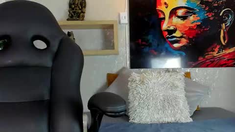 little aitana  online show from February 18, 2026, 3:35 am