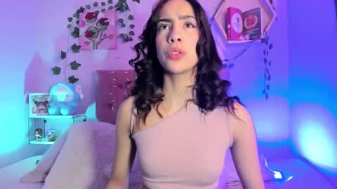 Aitana online show from November 14, 2025, 12:04 pm