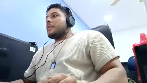 Esteban online show from February 20, 2025, 3:34 am