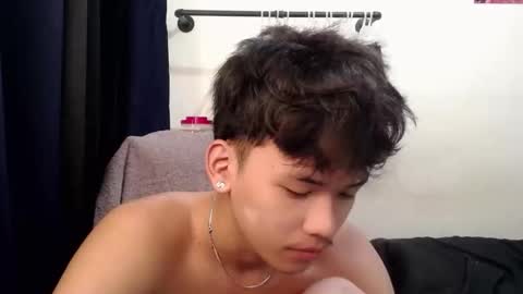 aj_daksxx online show from April 7, 2026, 4:57 am