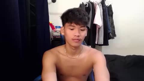 aj_daksxx online show from April 14, 2026, 3:23 am