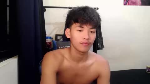 aj_daksxx online show from April 19, 2026, 1:54 pm