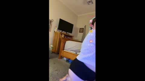 Snapshot of ajsquirts chatting on October 31, 2025, 3:46 pm ajsquirts online show from October 31, 2025, 3:46 pm