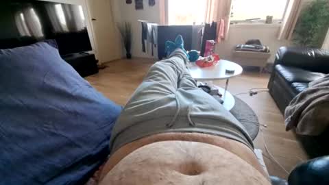 ak_2 online show from April 25, 2026, 8:17 am