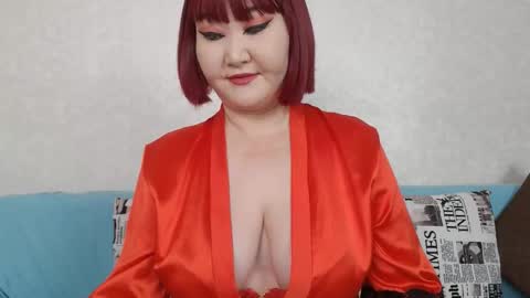 Shelly online show from November 9, 2025, 8:45 am