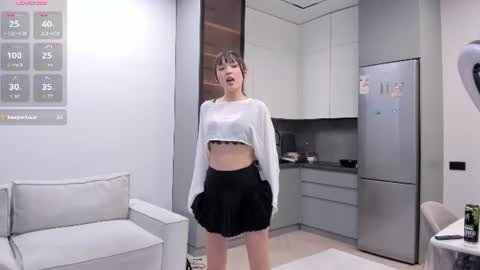 Akari online show from June 22, 2026, 3:25 am
