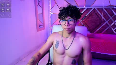 akazaboy online show from March 12, 2025, 4:30 am