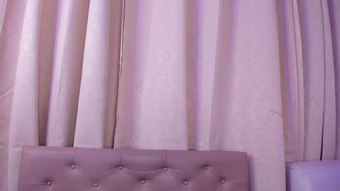 akazaboy online show from February 28, 2026, 4:46 am