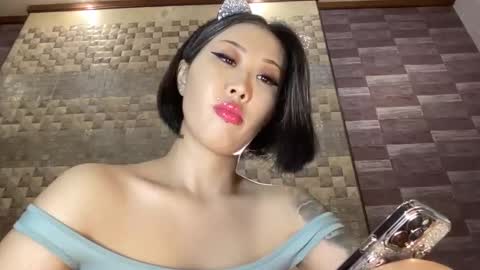 Snapshot of akemi_jp chatting on January 3, 2025, 6:35 pm Akemi online show from January 3, 2025, 6:35 pm