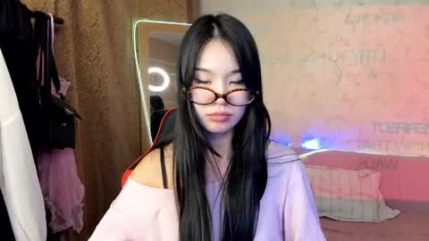 Snapshot of akiba_cute chatting on May 7, 2026, 7:19 pm akiba_cute online show from May 7, 2026, 7:19 pm