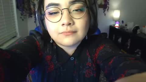 Snapshot of akilavender chatting on October 12, 2025, 3:05 am Aki . online show from October 12, 2025, 3:05 am