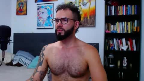 akiles online show from November 17, 2025, 11:10 pm