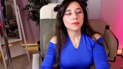 help me reach 25 thumbs up online show from October 13, 2025, 4:07 pm