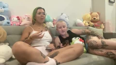 Akira Zay online show from February 23, 2026, 9:39 am