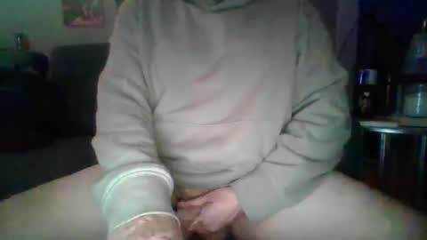 Snapshot of akpchi1984 chatting on January 13, 2025, 3:23 am akpchi1984 online show from January 13, 2025, 3:23 am