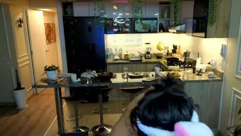 Al Fox  Miko Fortuni  online show from April 3, 2026, 9:18 am