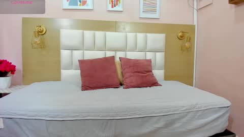 alahia_am online show from October 5, 2025, 3:21 pm