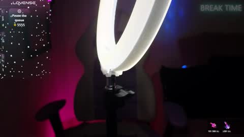 alahia online show from November 27, 2025, 4:31 pm