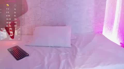 Alahia online show from October 29, 2025, 12:07 pm