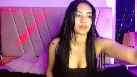 Snapshot of alahia_sweet_official chatting on October 1, 2025, 10:38 pm Alahia sweet official online show from October 1, 2025, 10:38 pm