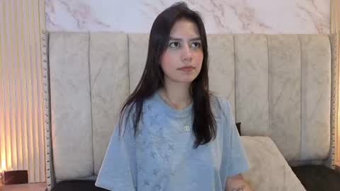 alahiasweet1 online show from July 14, 2026, 4:34 pm