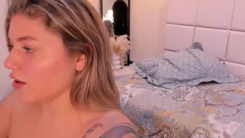 Alaia online show from February 13, 2026, 11:23 pm