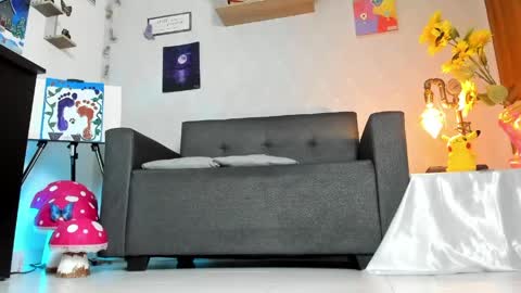 Alaia online show from May 13, 2026, 3:53 pm