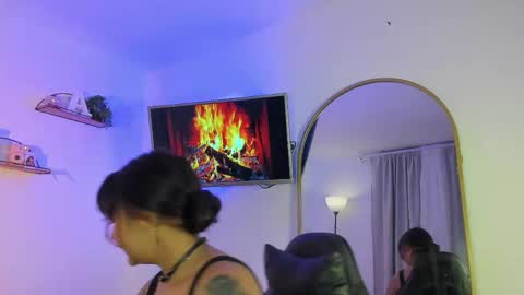 Snapshot of alaiarogerss chatting on May 2, 2026, 10:42 am online show from May 2, 2026, 10:42 am