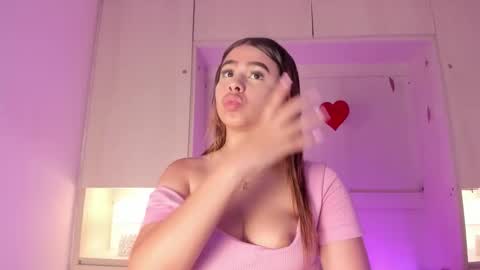 alaiaroose online show from March 5, 2026, 8:27 pm