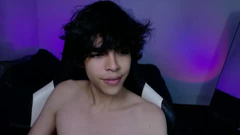 alan18n online show from May 19, 2026, 1:56 am