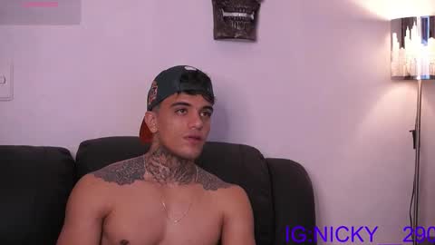 alan_morrys online show from November 9, 2025, 12:20 am