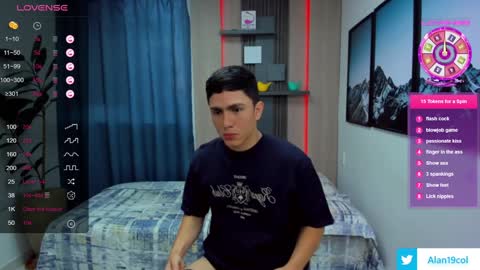 Snapshot of alan_nd_kevin chatting on January 18, 2025, 11:32 am Alan Kevin can we reach 100 thumbs up please guys online show from January 18, 2025, 11:32 am