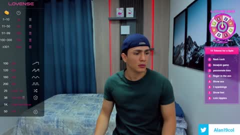 Snapshot of alan_nd_kevin chatting on January 30, 2025, 11:33 am Alan Kevin can we reach 100 thumbs up please guys online show from January 30, 2025, 11:33 am