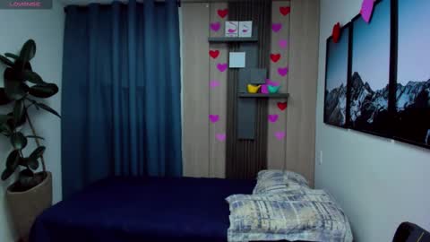 Snapshot of alan_nd_kevin chatting on February 22, 2025, 11:35 am Alan Kevin can we reach 100 thumbs up please guys online show from February 22, 2025, 11:35 am