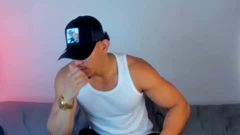 Snapshot of alan_newton1 chatting on May 14, 2026, 4:19 am alan newton1 online show from May 14, 2026, 4:19 am