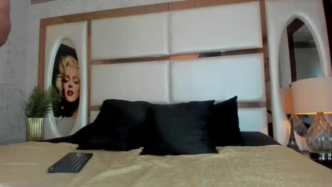 ---Alan--- online show from November 23, 2025, 3:50 am