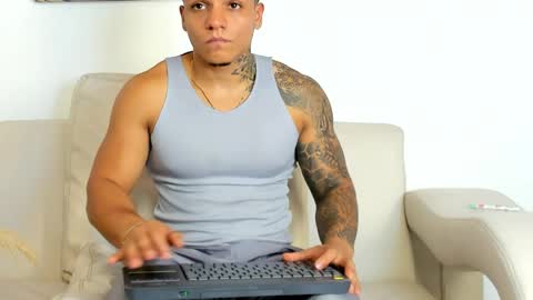 Snapshot of alan_vitori chatting on April 15, 2026, 12:39 am alan_vitori online show from April 15, 2026, 12:39 am