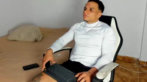 Snapshot of alan_vitori chatting on May 3, 2026, 12:38 am alan_vitori online show from May 3, 2026, 12:38 am